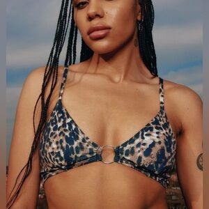 BLUSH LINGERIE. Glow Leopard Print Bikini Top. NWT!
